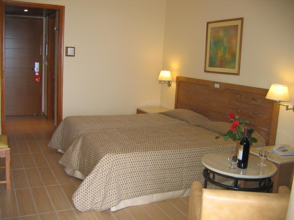 Hotel Nissaki Beach Nisaki  Room photo